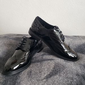 Black Patent Oxfords (wide)